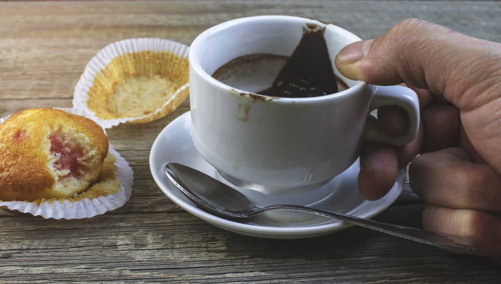 Czar Poranka : Odkrywamy Sekrety Kawy – Od Nasadzenia przez Proces Palenia aż po Twoją Kubek Pełną Aromatu.